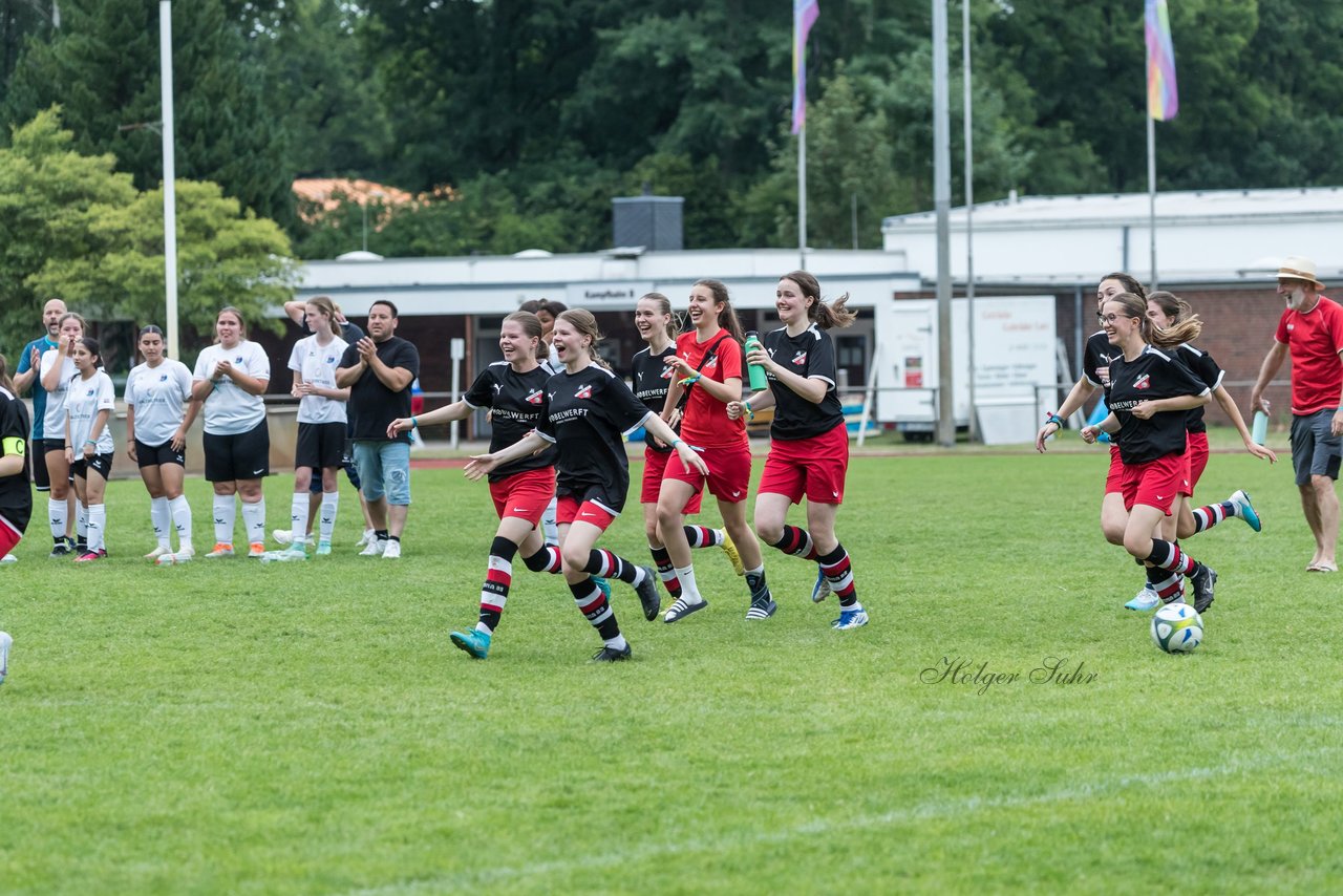 Bild 749 - Loewinnen Cup